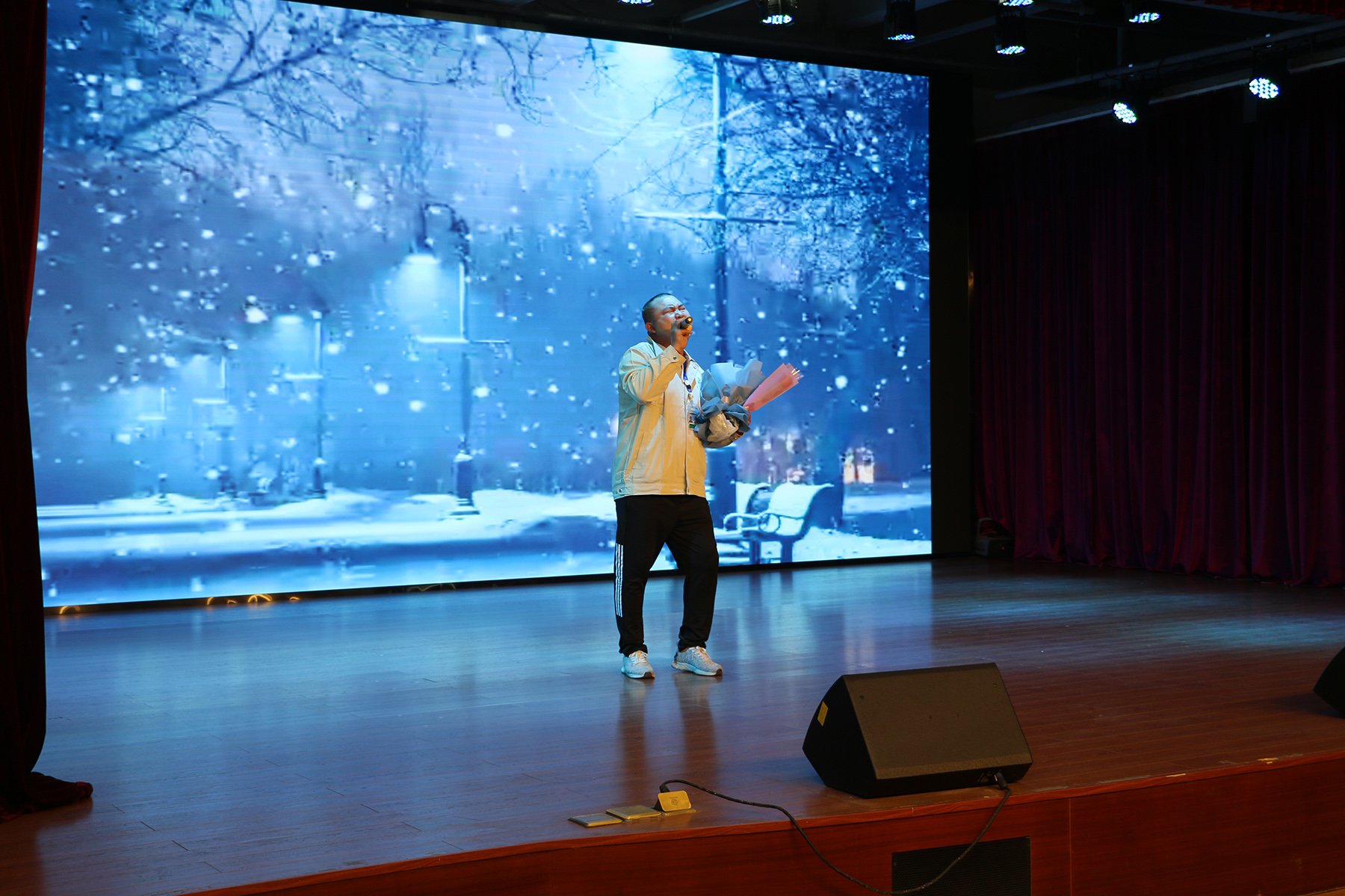 2021年耀世娱乐化学迎新联欢晚会《一路向北》